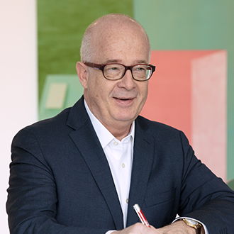 Jochen Emde, Corporate Division – Finance